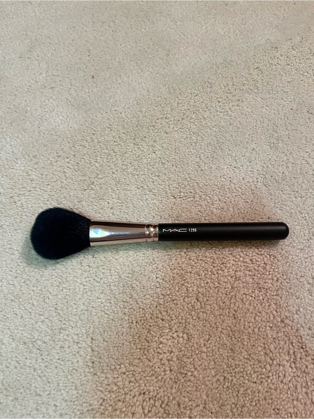 MAC Cosmetics Brush 129S